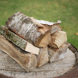 Blandet løv brænde